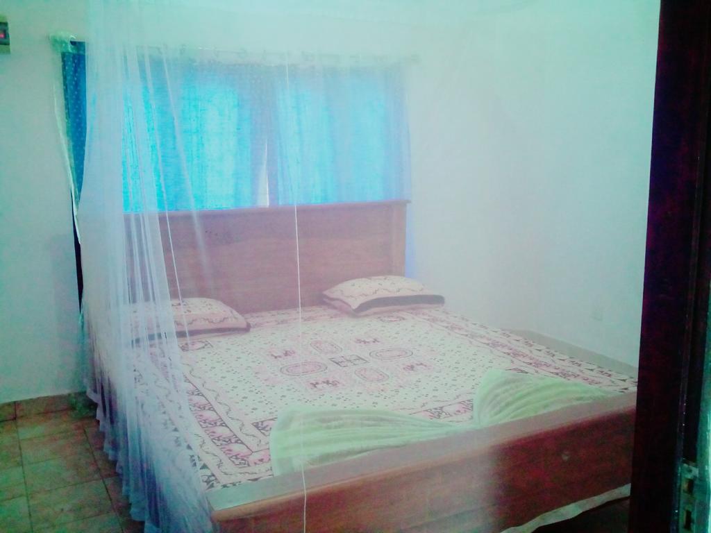 Yoho Mango House Hotel Negombo Bagian luar foto