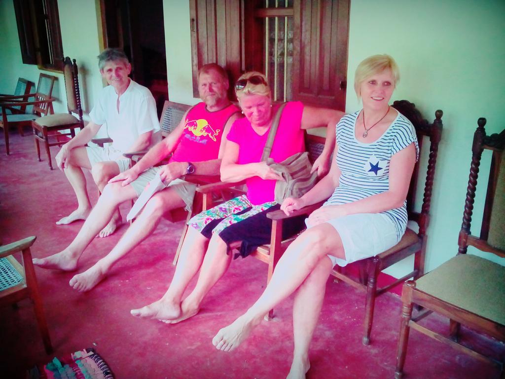 Yoho Mango House Hotel Negombo Bagian luar foto