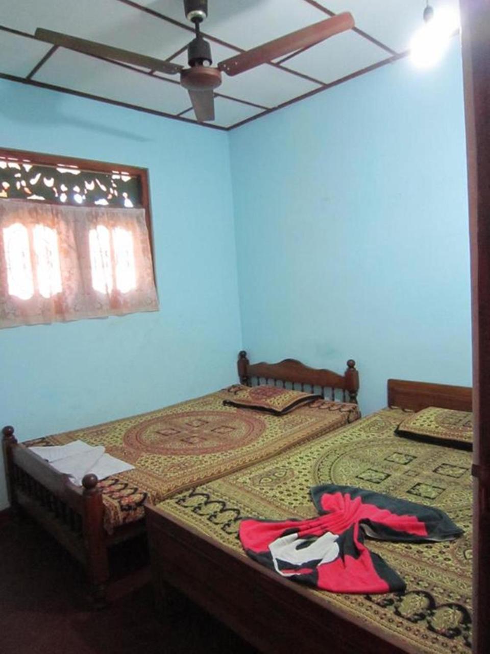 Yoho Mango House Hotel Negombo Bagian luar foto